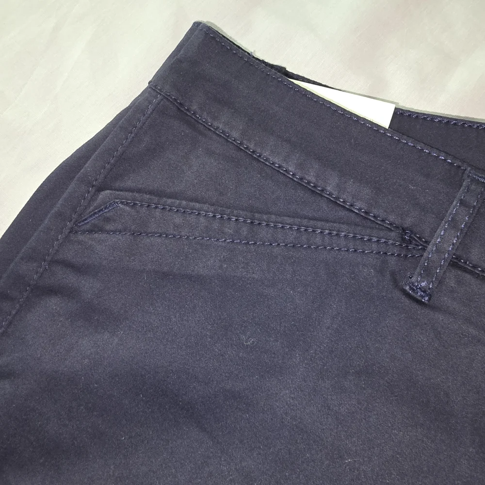 NWT - GLORIA VANDERBILT -  Khaki Unltd Anita Straight - Womans Casual Pants - Picture 3 of 7